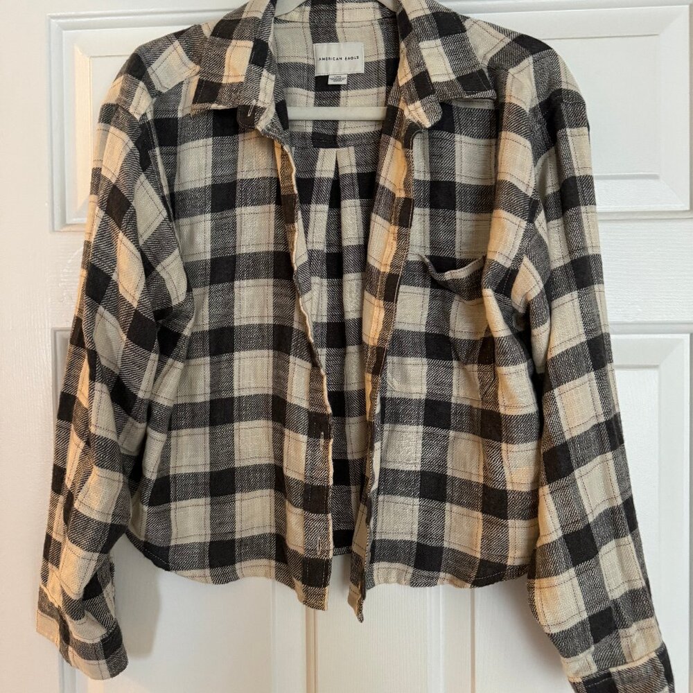 AMERICAN EAGLE Cropped Flannel | Size Large